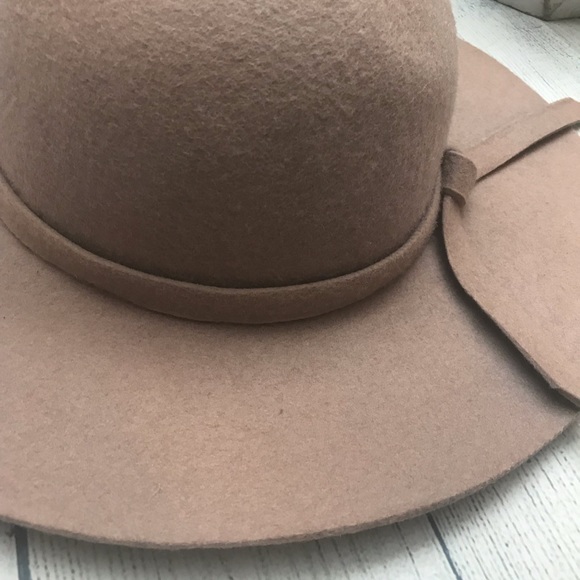 taupe felt hat